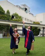 Outdoor-Graduation-Photography-010-